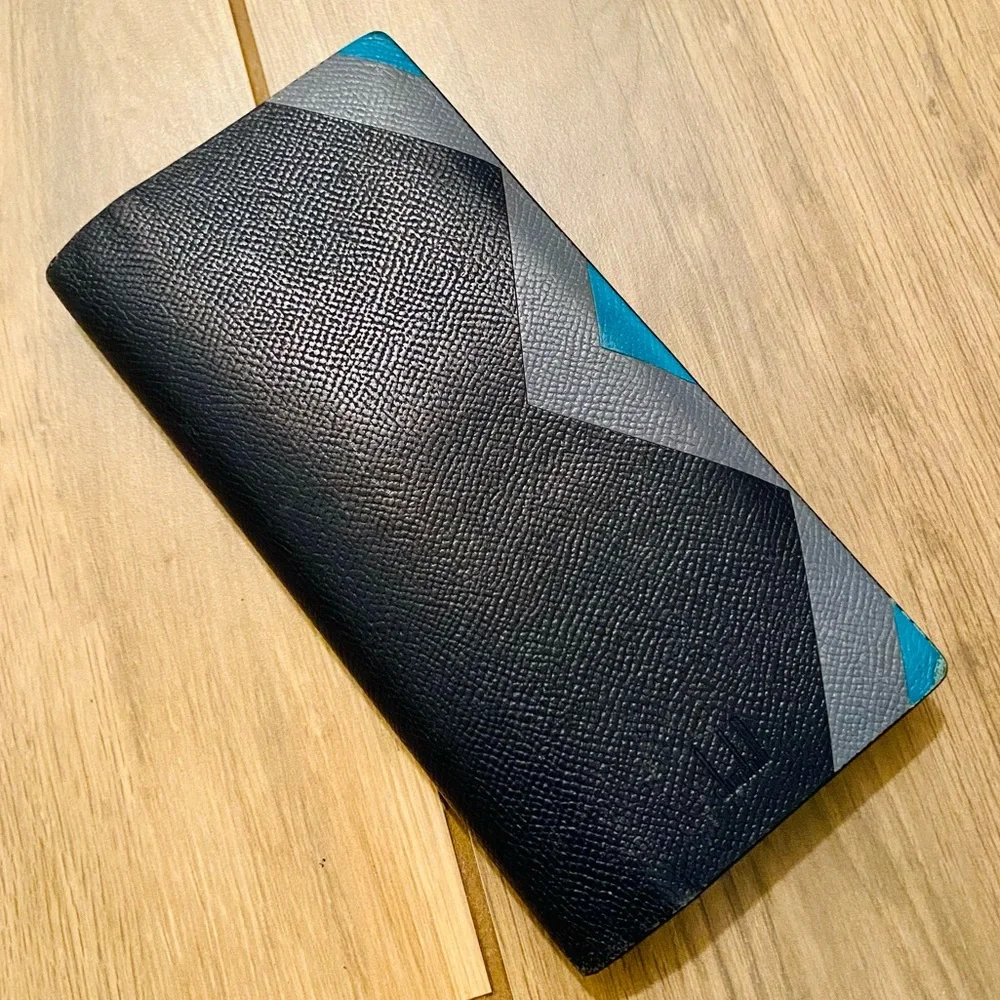 Dunhill london dark